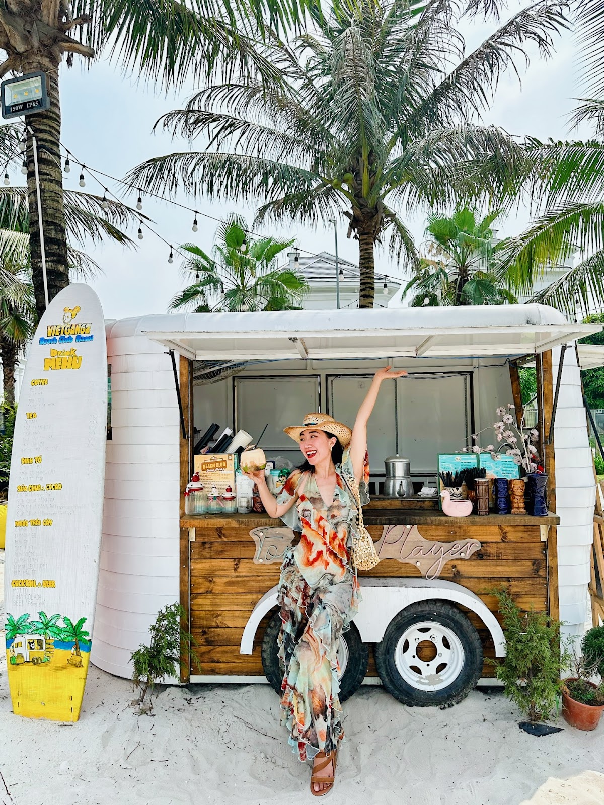 Quầy bar bãi biển Vinhomes Ocean Park 2
