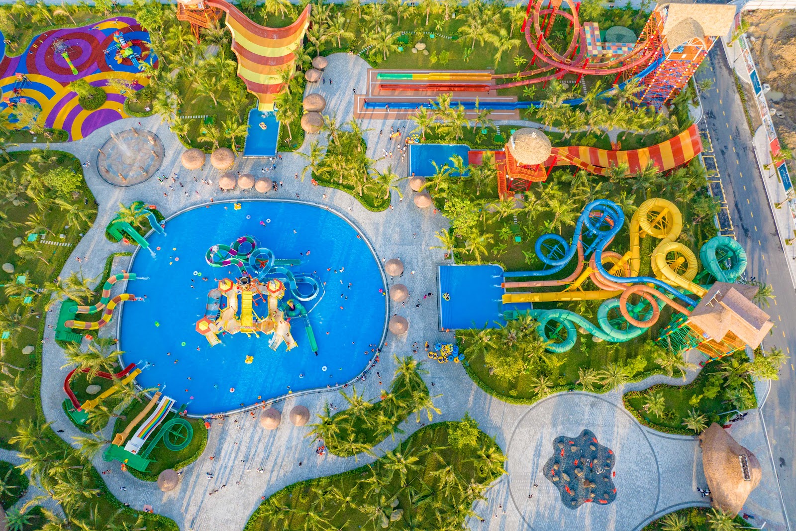 Công viên nước VinWonders Vinhomes Ocean Park 2