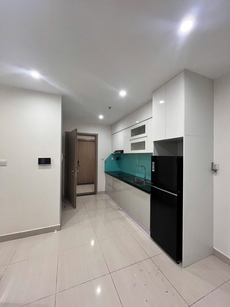 Khu vực bếp căn hộ cho thuê The Rainbow Vinhomes Grand Park