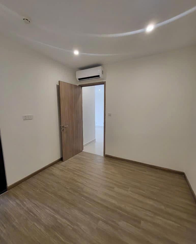 Lối vào căn hộ cho thuê The Rainbow Vinhomes Grand Park